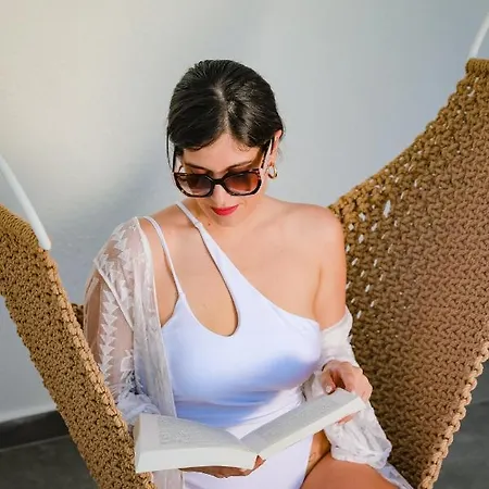 Vineyard Exclusive 4* Akrotírion