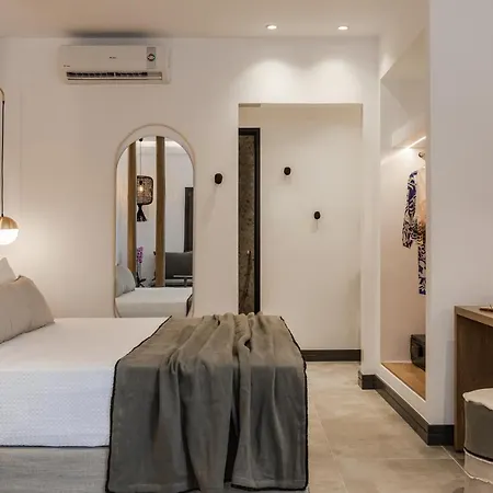 Vineyard Exclusive Suites 4* Akrotiri (Santorini)