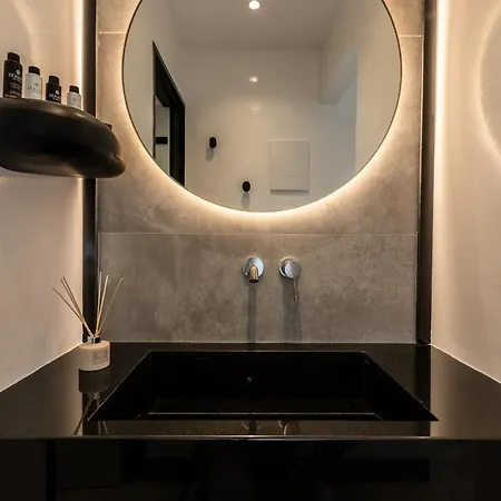 Vineyard Exclusive Suites 4*