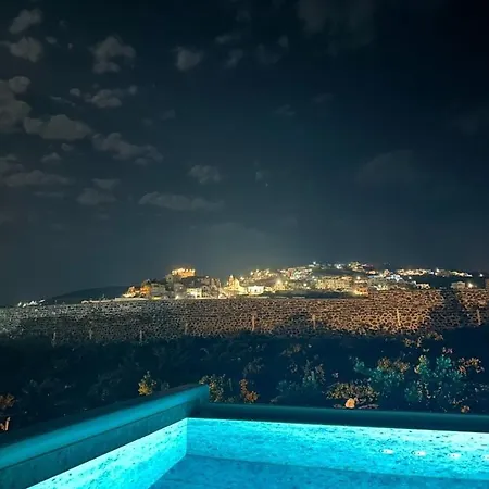 Vineyard Exclusive Suites 4* Akrotiri (Santorini)