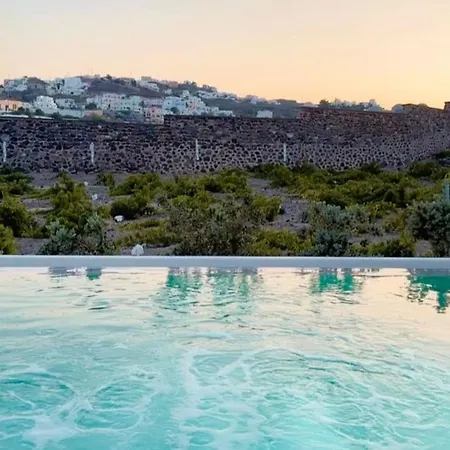 Vineyard Exclusive Suites Aparthotel Akrotiri (Santorini)